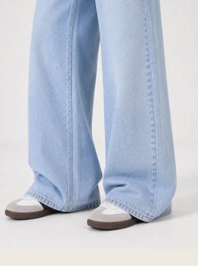 Wide Leg Low Waist - Baby Blue