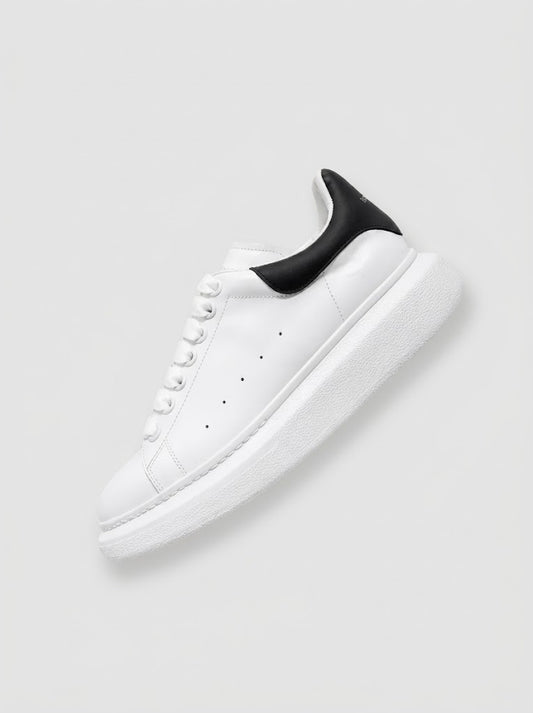QUEEN SNEAKER